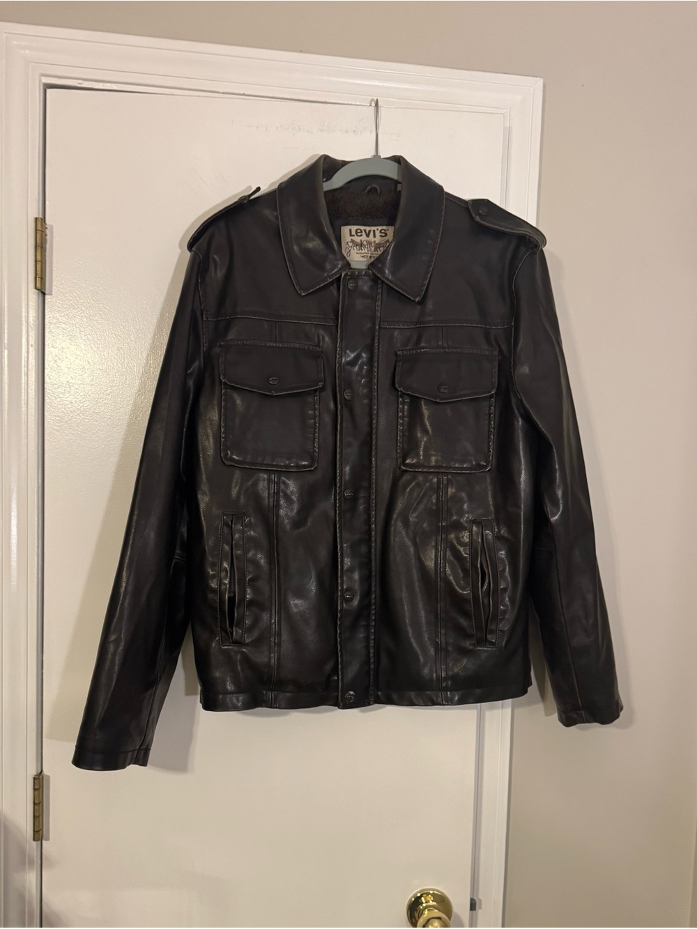 VintageLevi’s Men Dark Chocolate Brown Vegan Leather MilitaryStyle Bomber Jacket